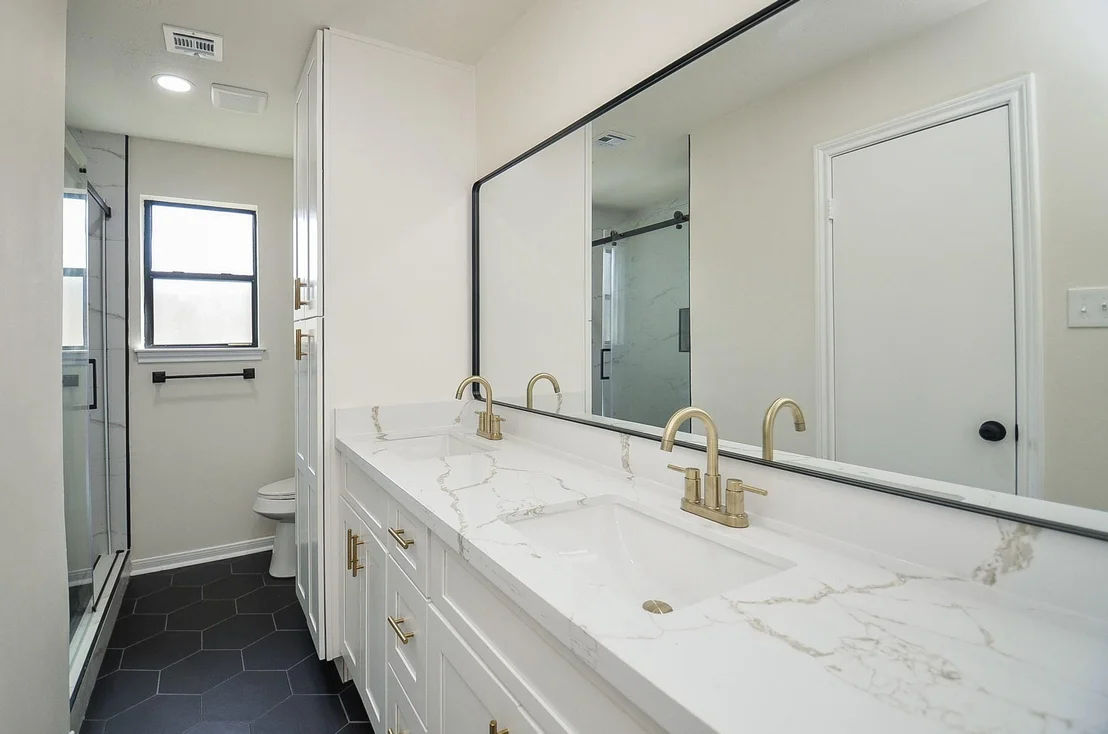 Photo of 1429 Heights Drive