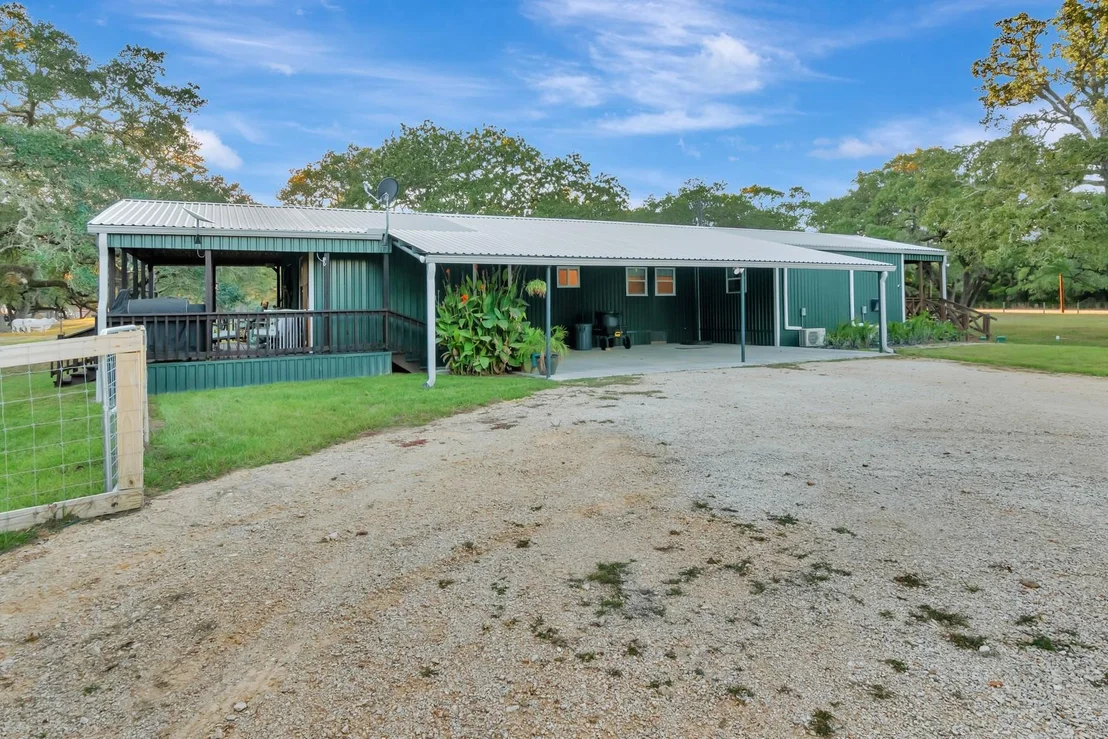 Photo of 413 Private Road 1051