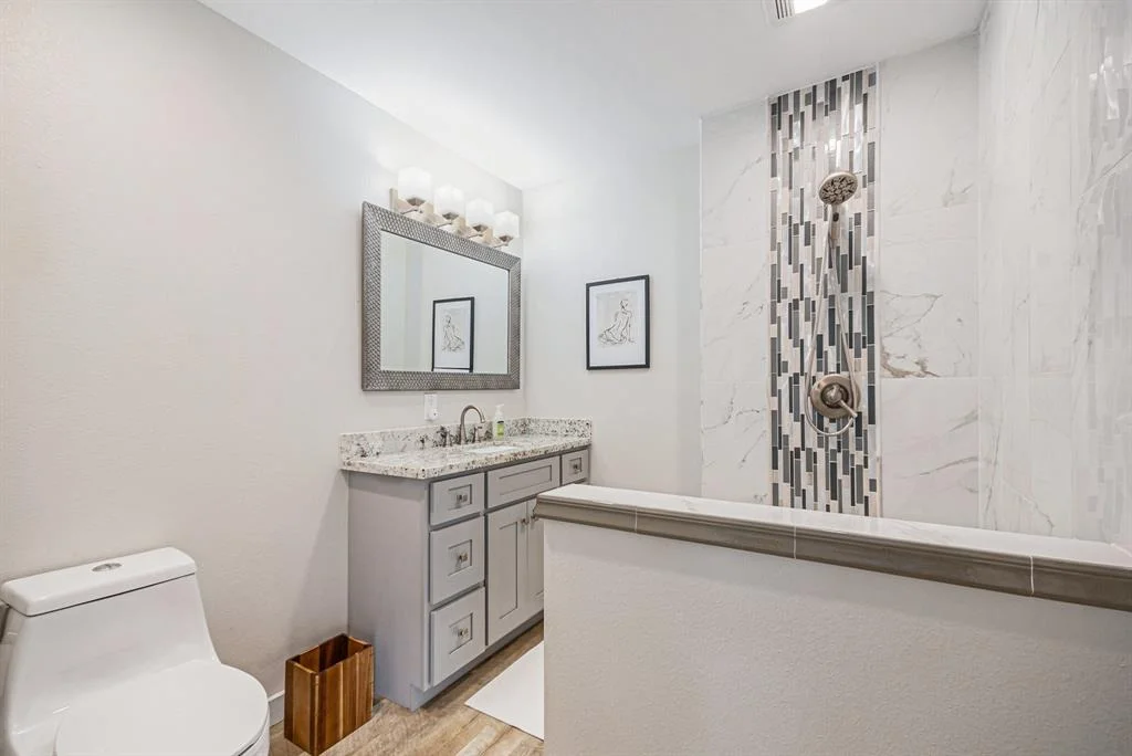 Photo of 817 Bryan Avenue