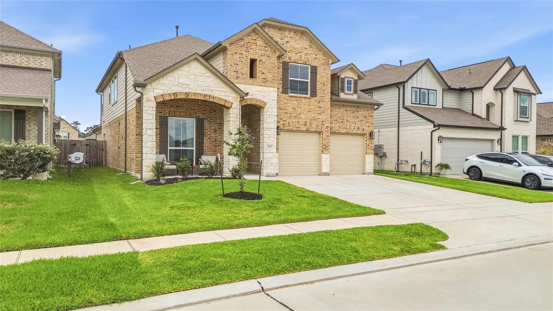 Photo of 5618 Mammoth Oak Drive