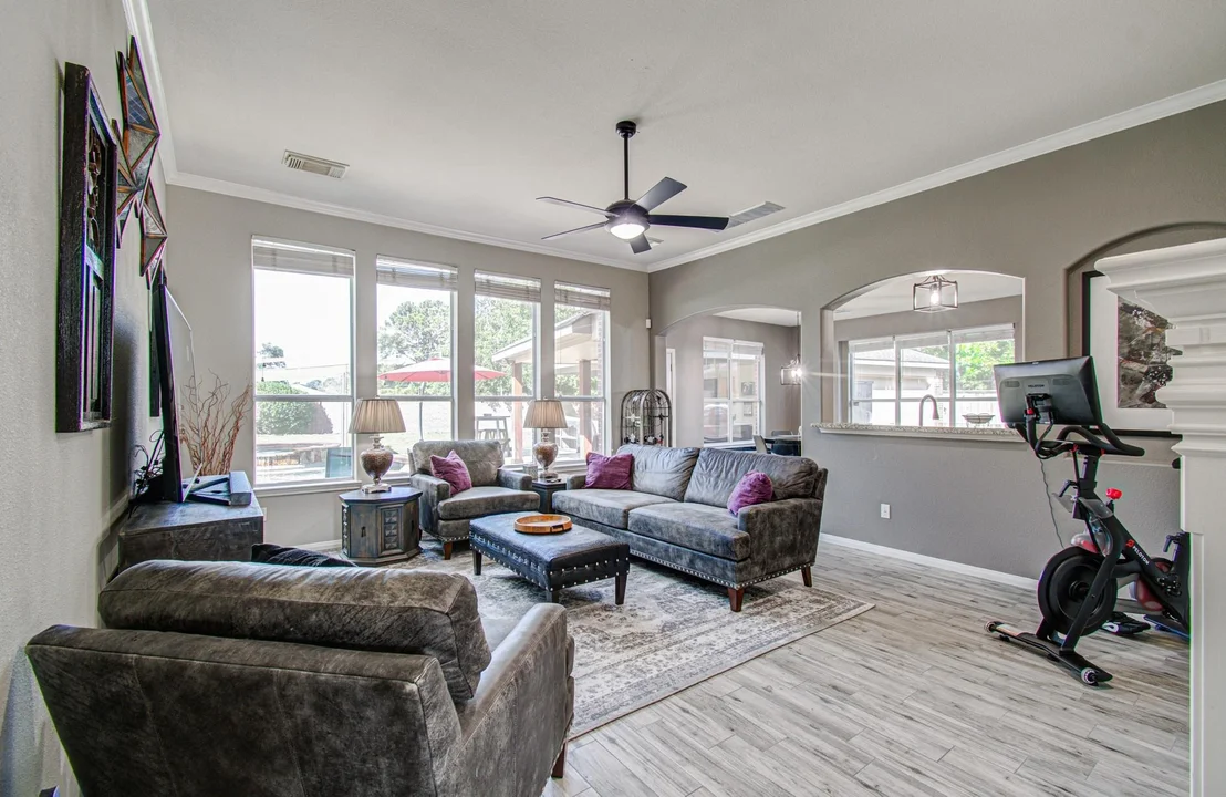Photo of 9215 Horse Cave Circle