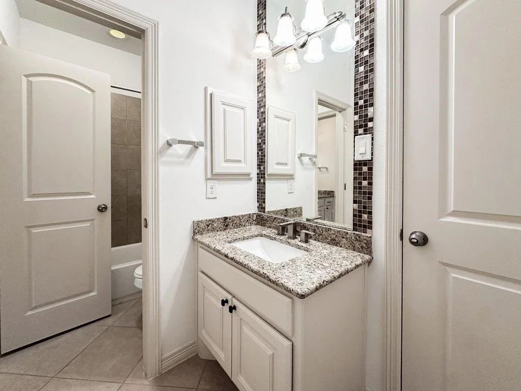 Photo of 14 Spincaster Dr