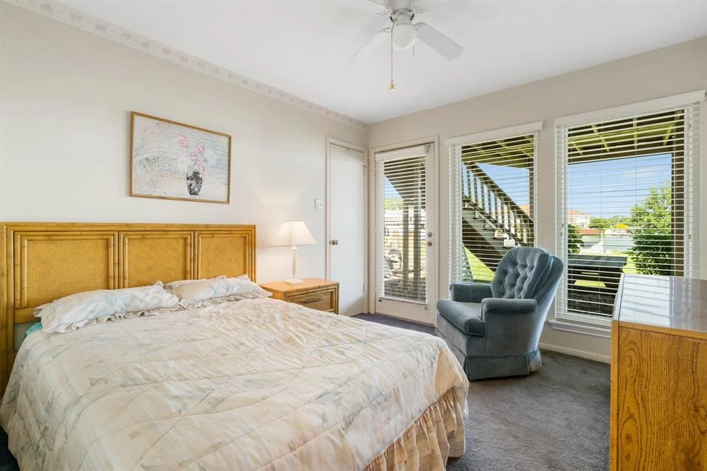 Photo of 112 Cove Point
