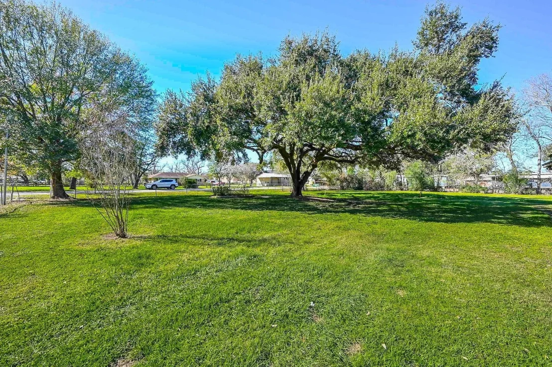 Photo of 18910 Carrot Street