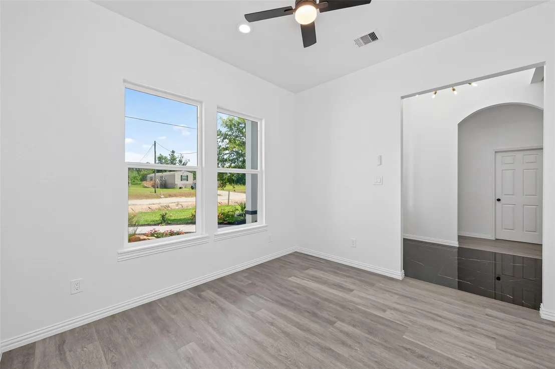 Photo of 1014 Exotic Pine Drive