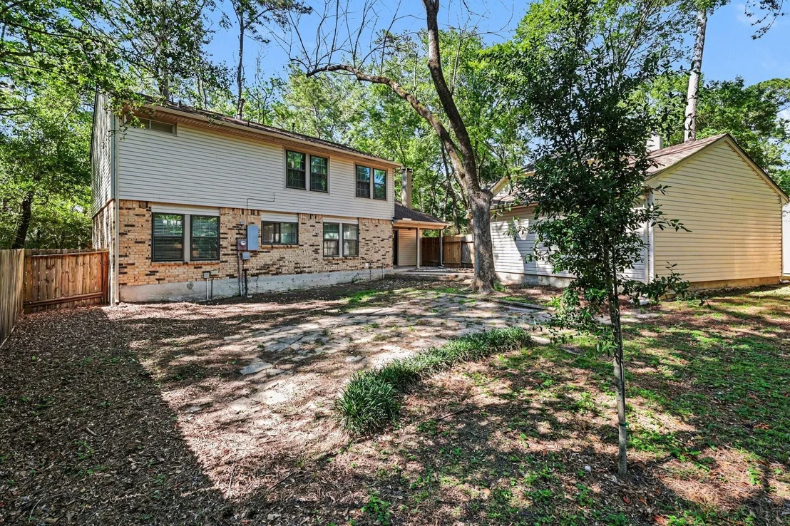 Photo of 34 E Wandering Oak Drive