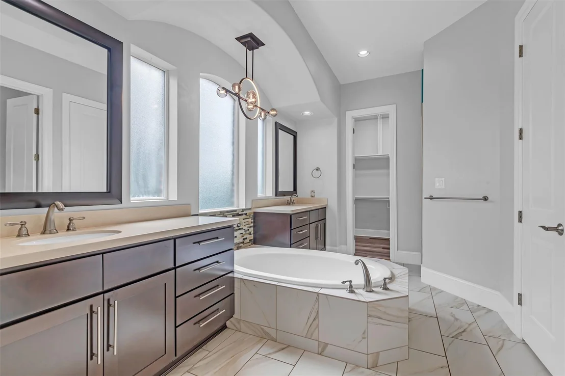 Photo of 98 E Cove View Trail