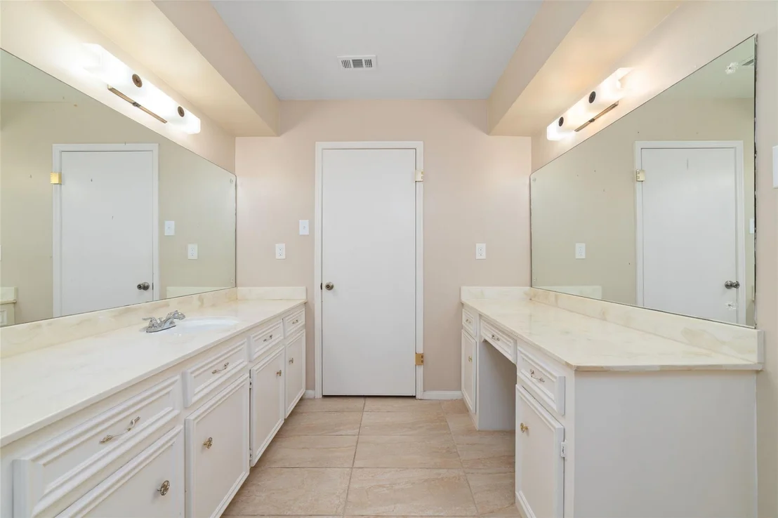 Photo of 5930 Old Lodge Drive