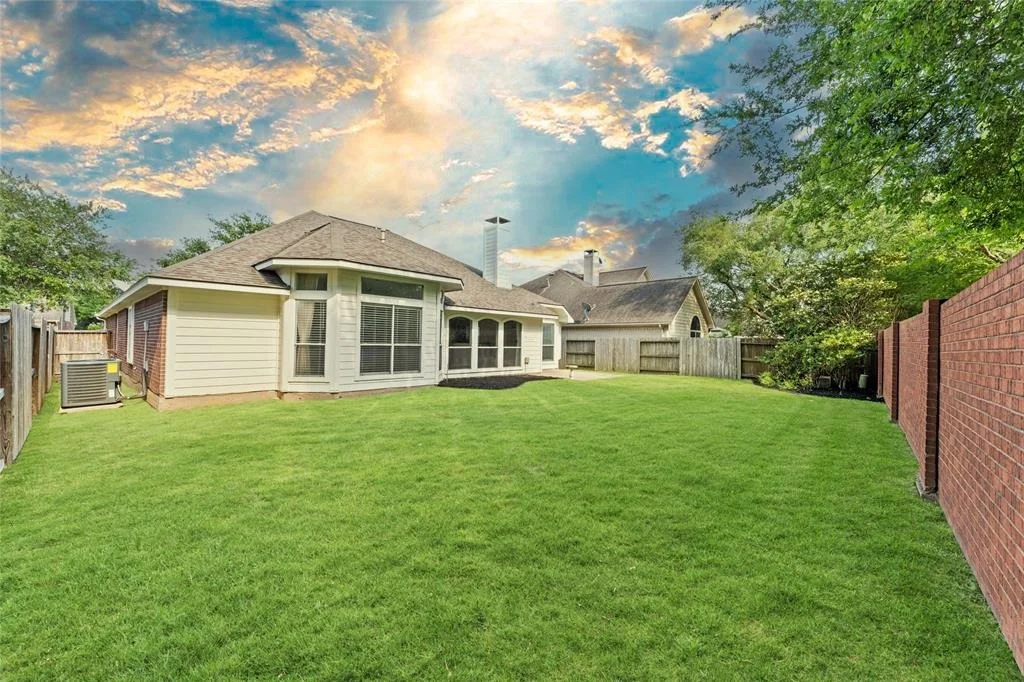 Photo of 8735 River Wind Drive