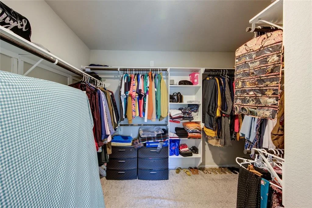 Photo of 9011 Hemlock Drive