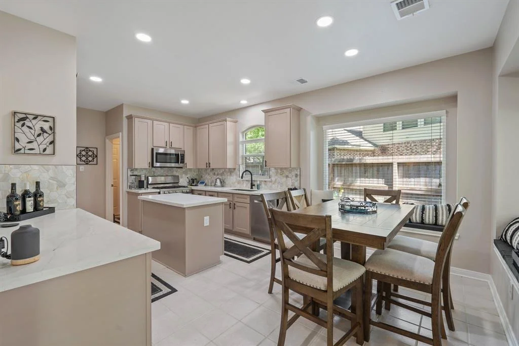 Photo of 143 N Wimberly Way