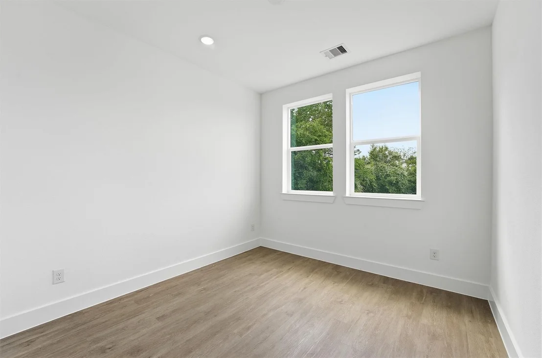 Photo of 3610 Bastrop Street