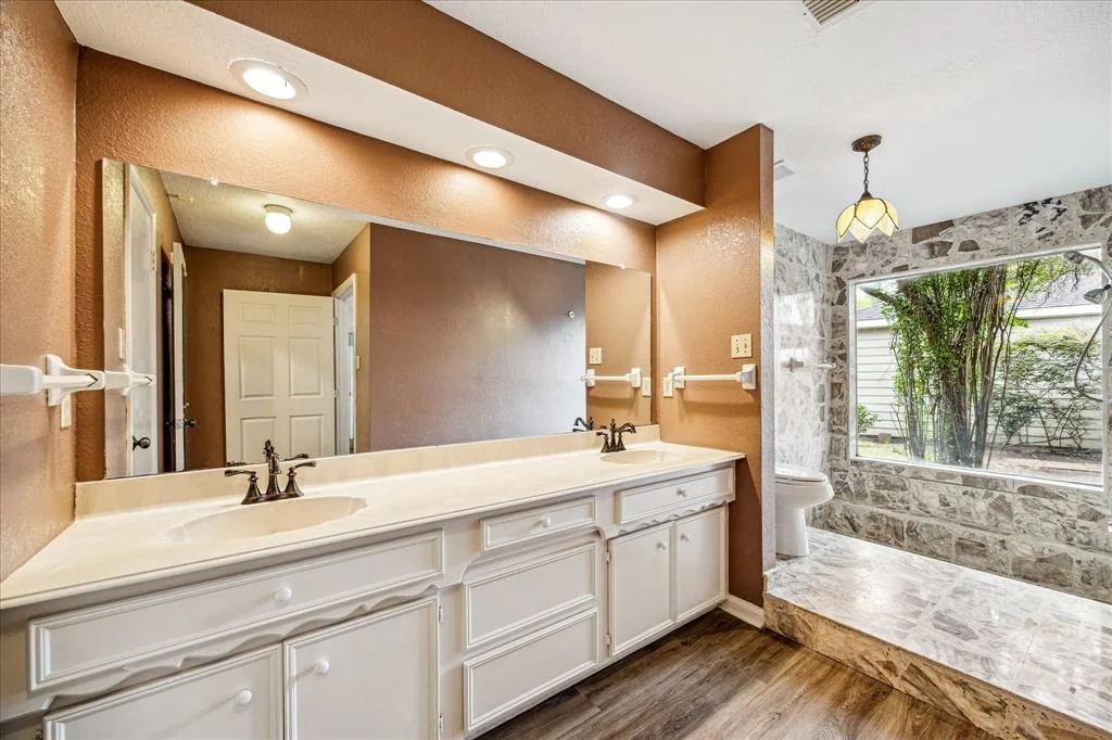 Photo of 7619 Bankside Drive