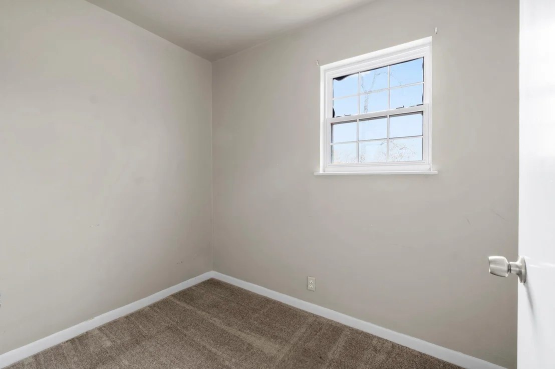 Photo of 2292 Rolling Hills Road