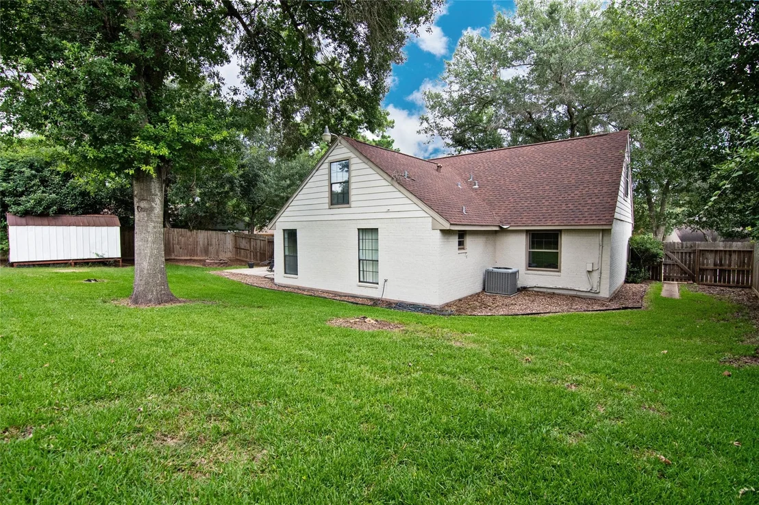 Photo of 2410 Valley Drive