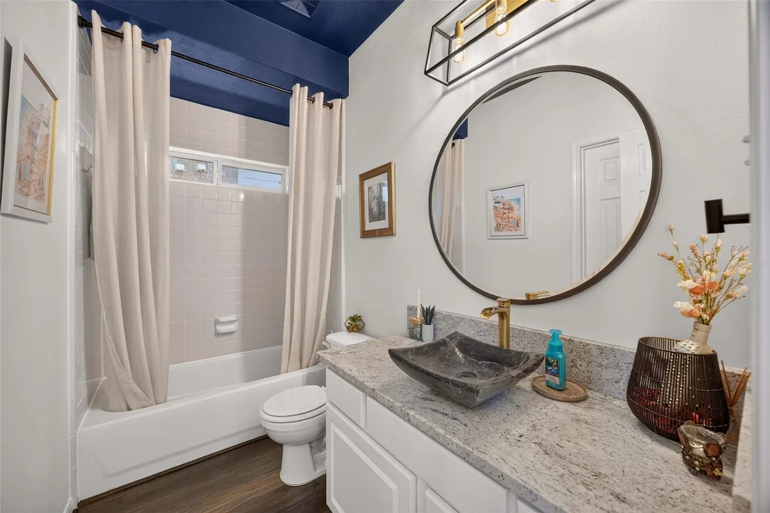 Photo of 2410 Falcon Knoll Lane