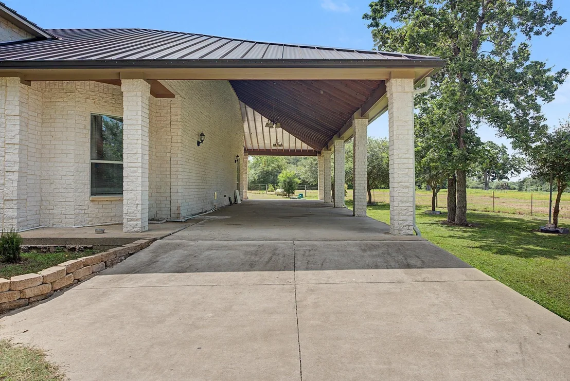 Photo of 39595 Bosque Road