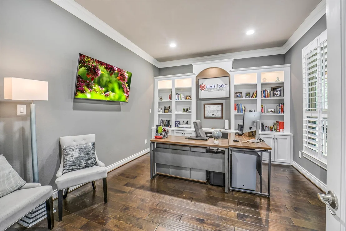 Photo of 2202 Park Ravine Drive