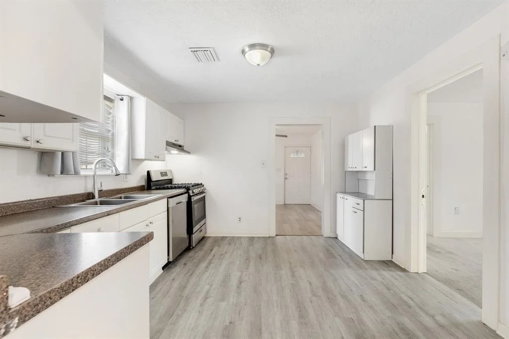 Photo of 4219 Cochran Street