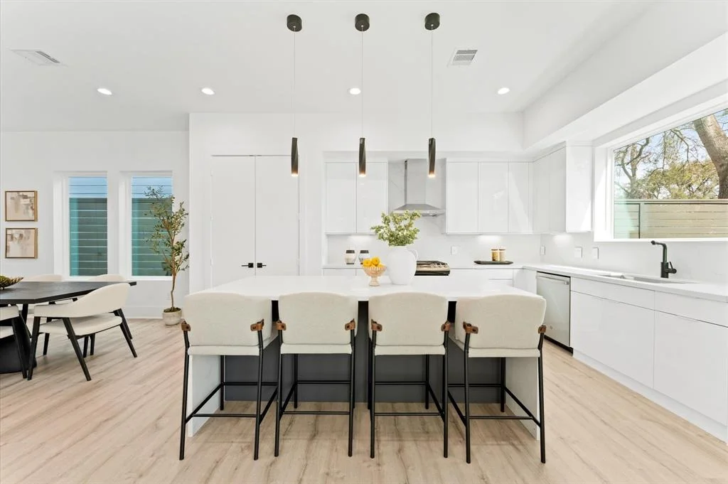Photo of 1847 Wycliffe Drive