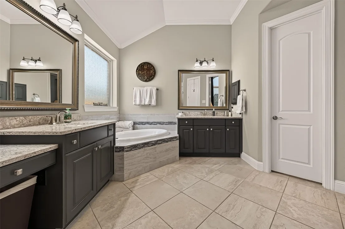 Photo of 3728 Forest Brook Lane