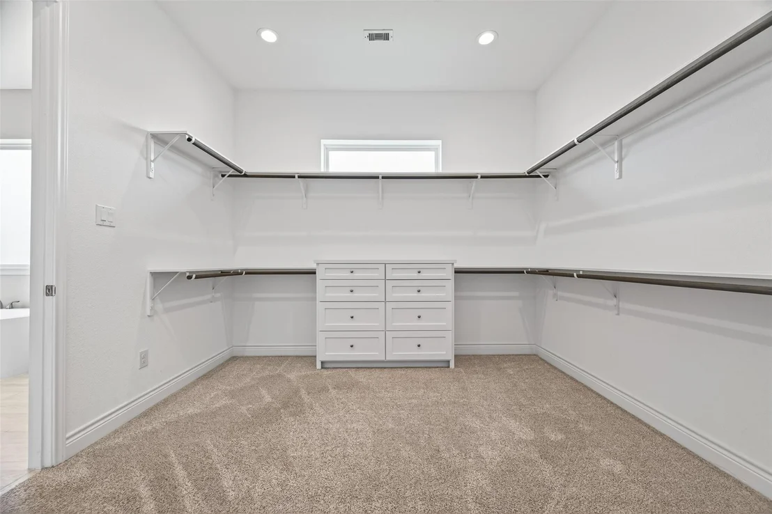 Photo of 803 Lily Lane