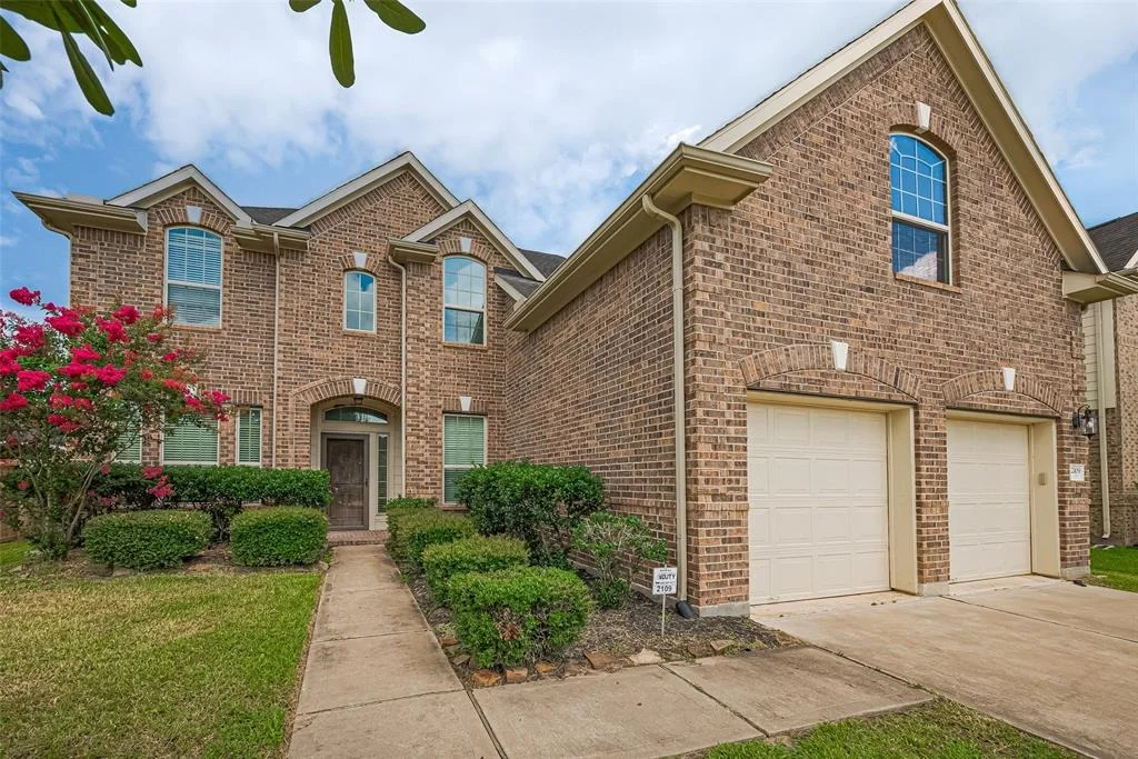 Photo of 2109 Rolling Hills Drive