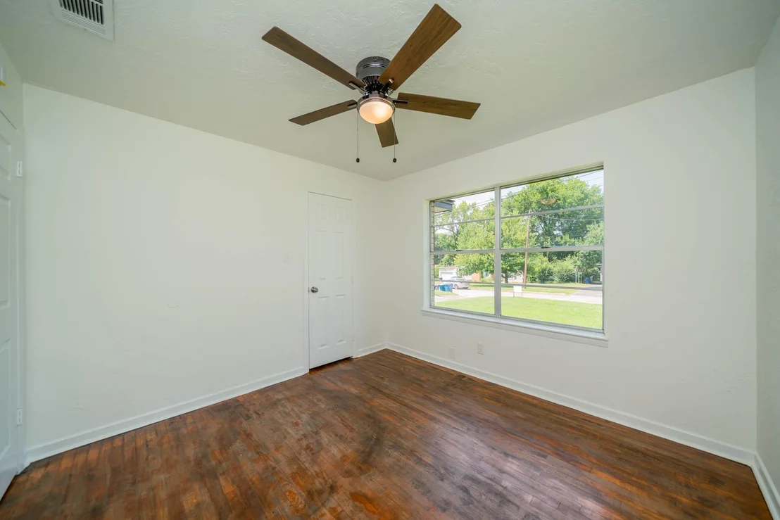 Photo of 818 Bean Ave