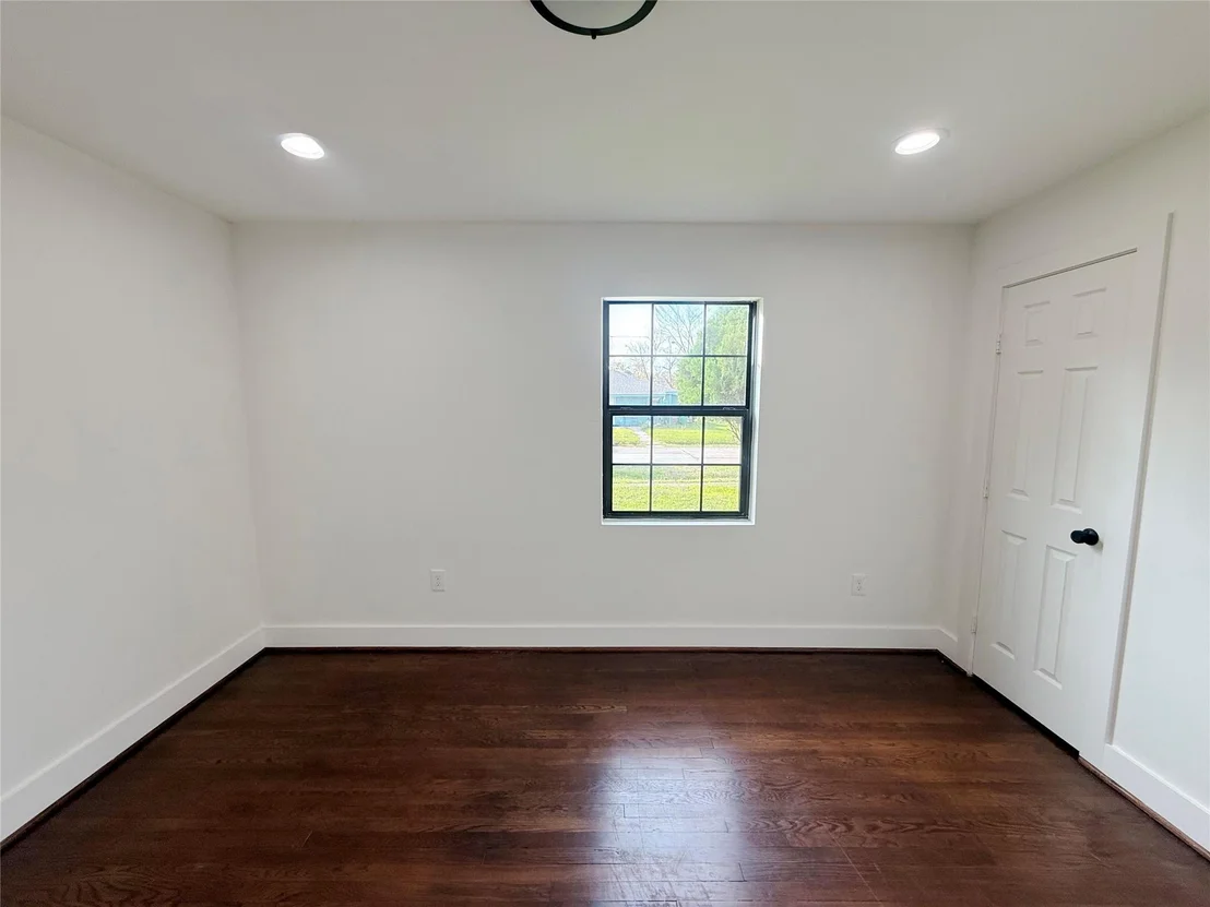 Photo of 241 Norview Drive