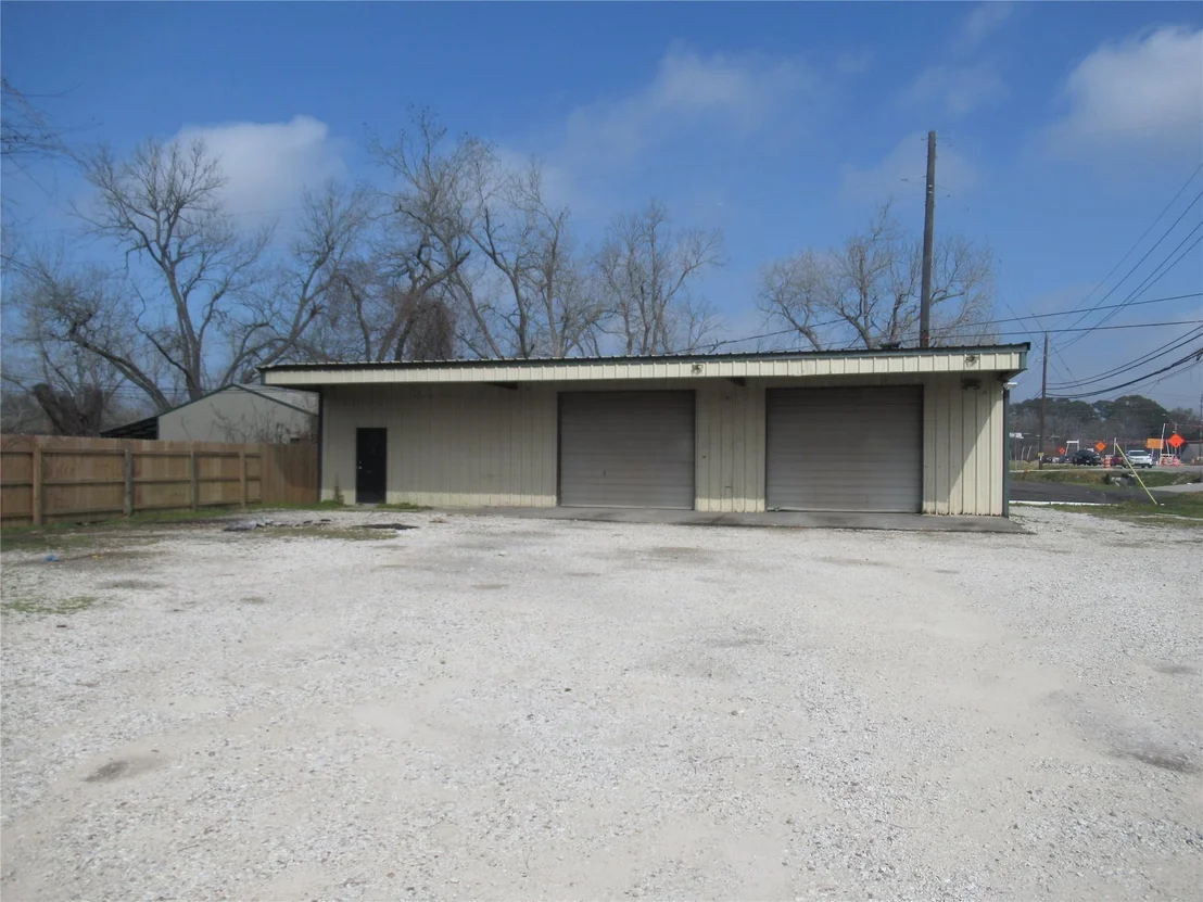 Photo of 1124 Desirable Lane