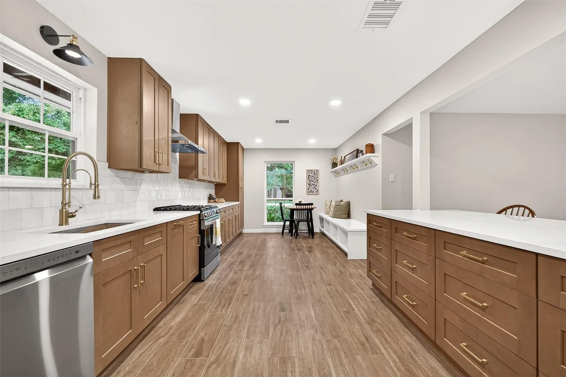 Photo of 247 Castlewood Drive