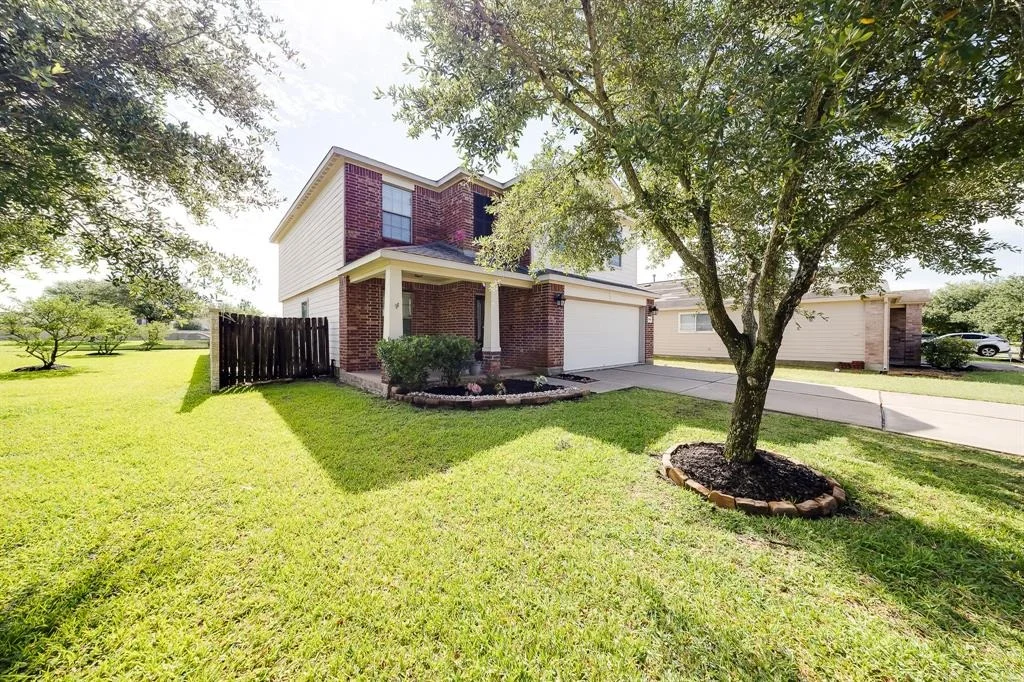 Photo of 8106 Sweetstone Bluff Lane