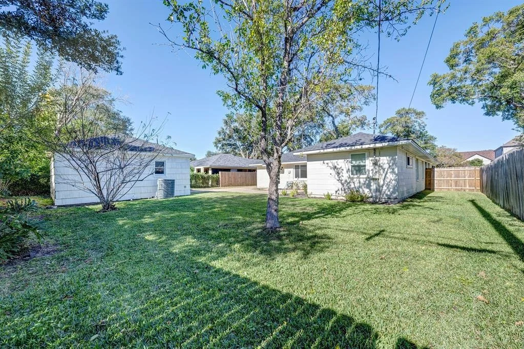 Photo of 3823 Murworth Drive
