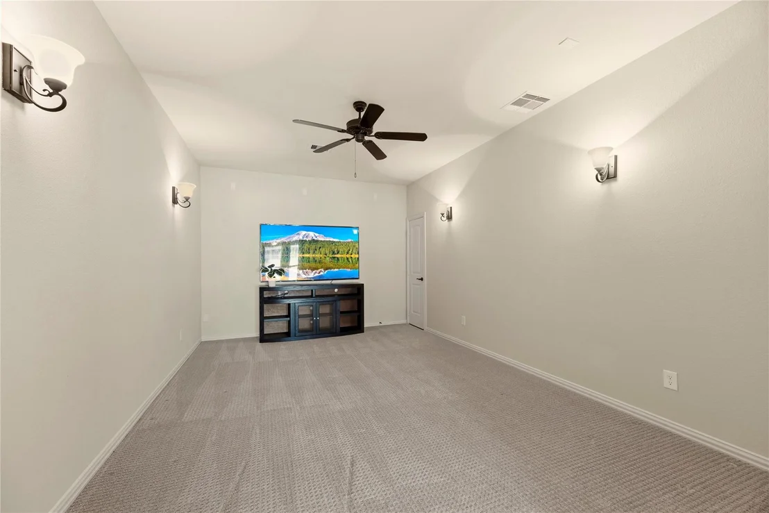 Photo of 5811 Green Meadows Lane