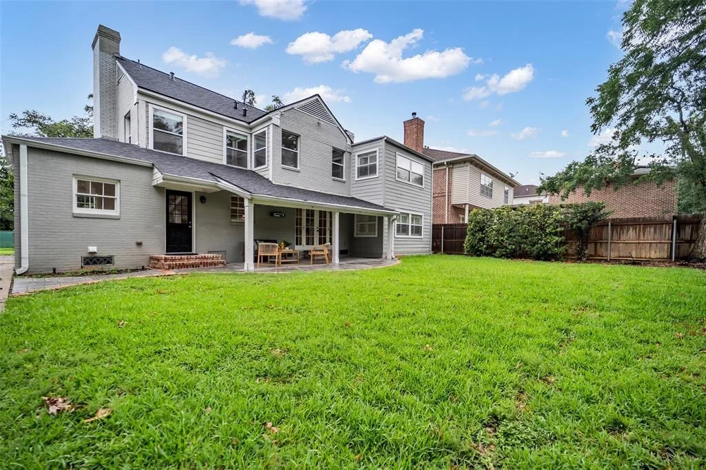 Photo of 2539 Addison Road