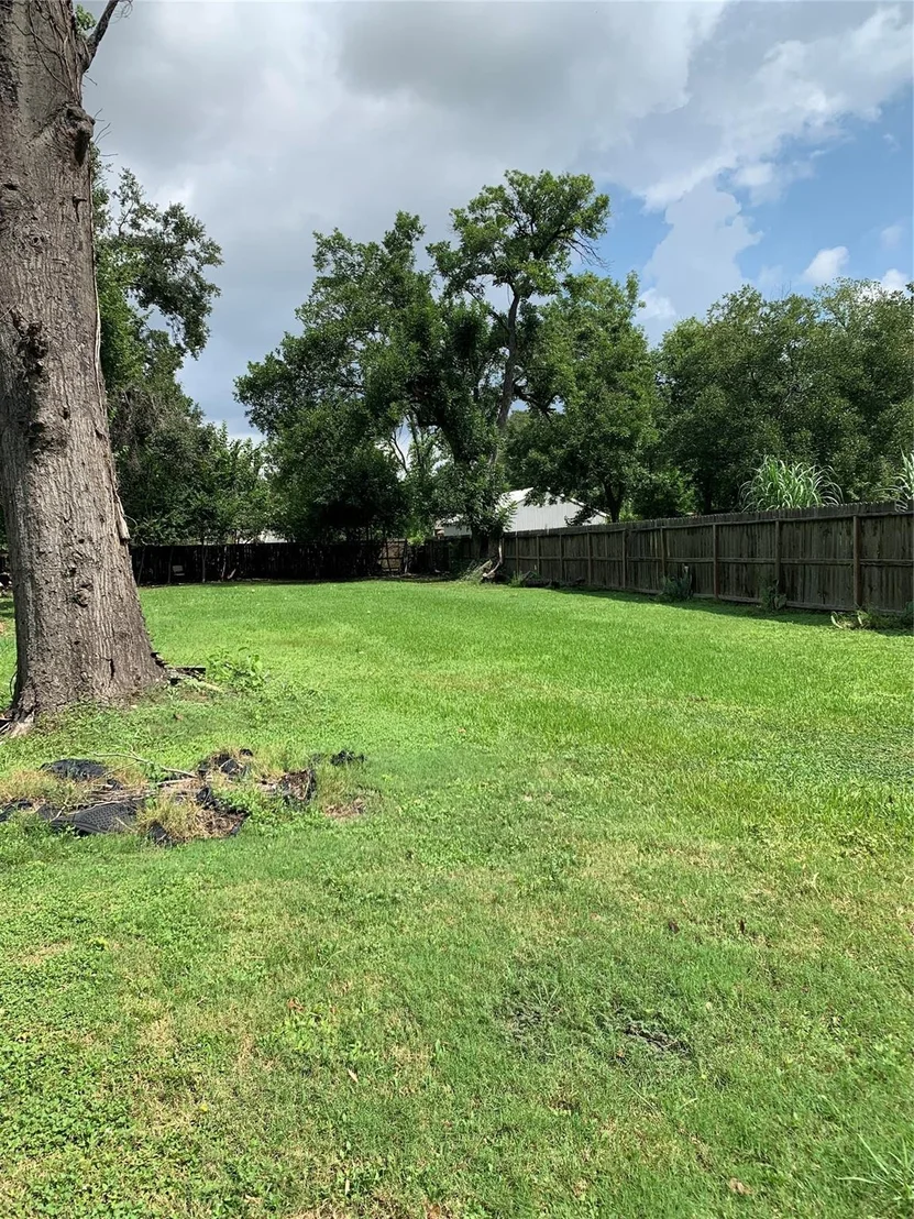 Photo of 1701 Priest Drive