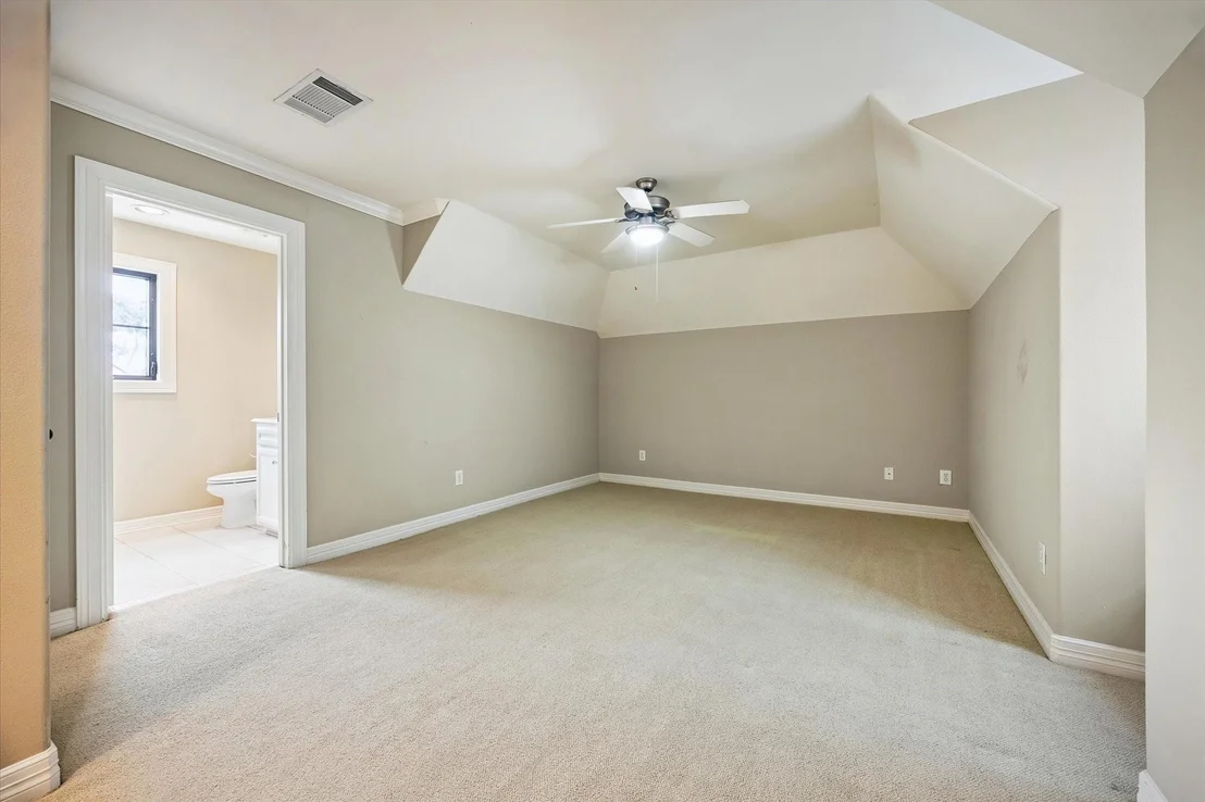 Photo of Unit C at 28 Hackberry Lane