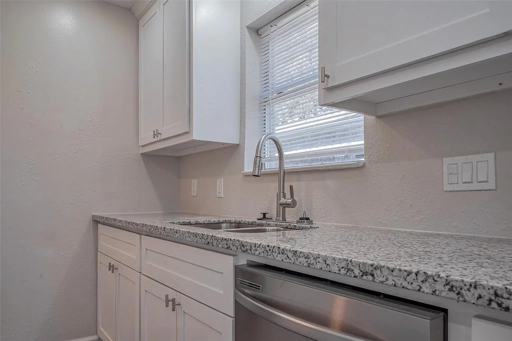 Photo of 2718 Fox Pitt Road