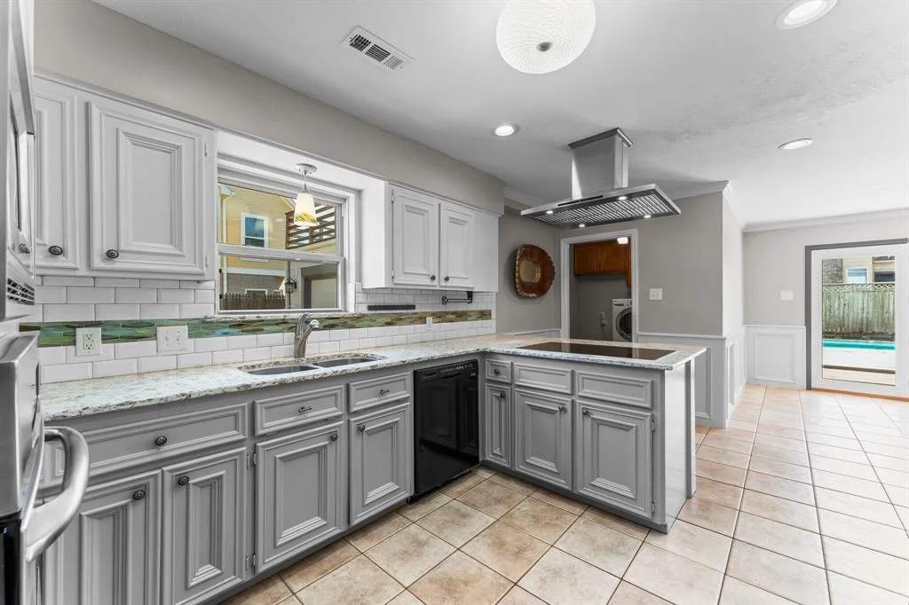 Photo of 15806 Mesa Verde Drive