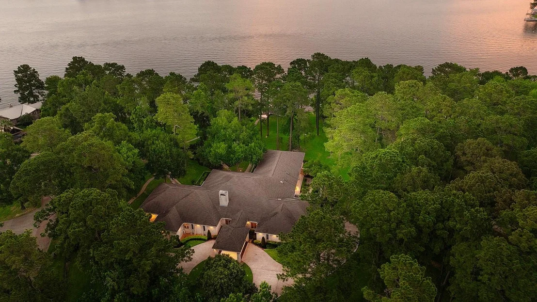 Photo of 13882 Longwood Drive