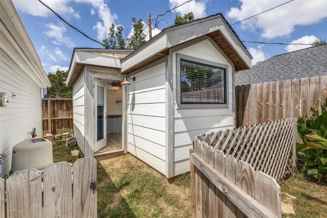 Photo of 9110 Godstone Lane