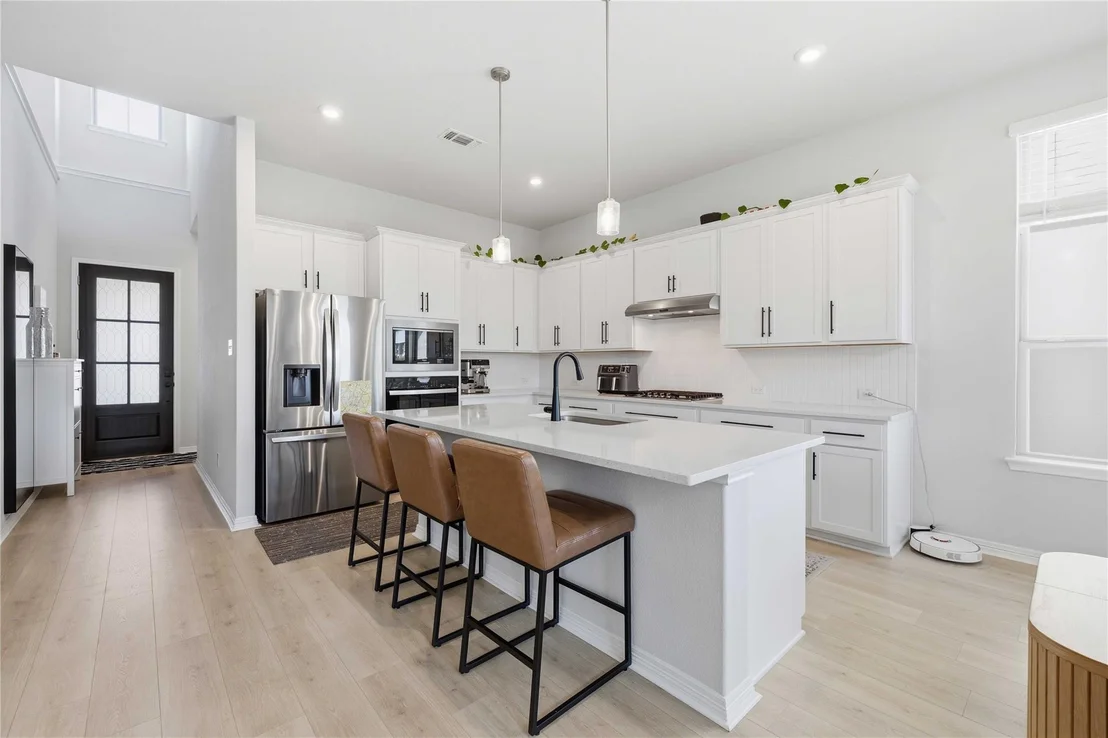 Photo of 1121 Silver Dollar Trail