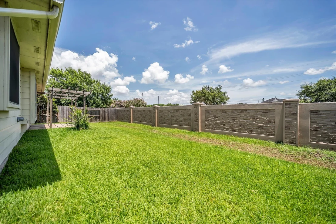 Photo of 4109 Oak Point Drive