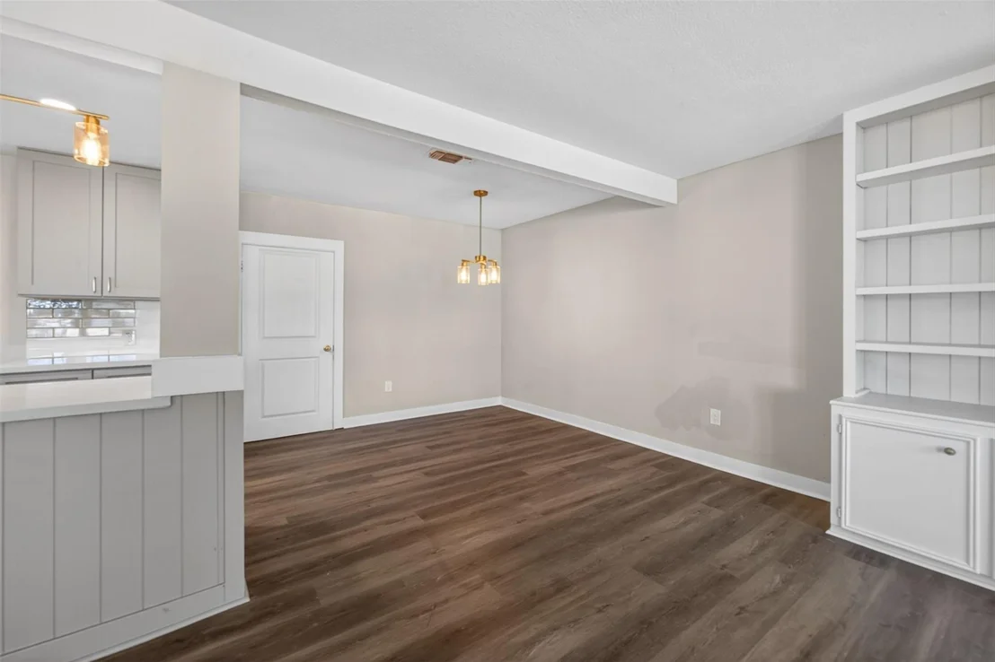 Photo of 920 Nottingham Drive