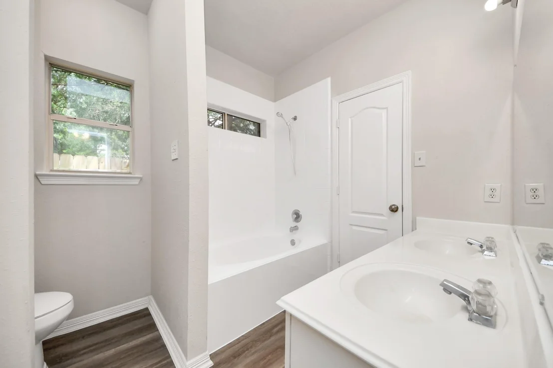 Photo of 5327 Rivergate Drive