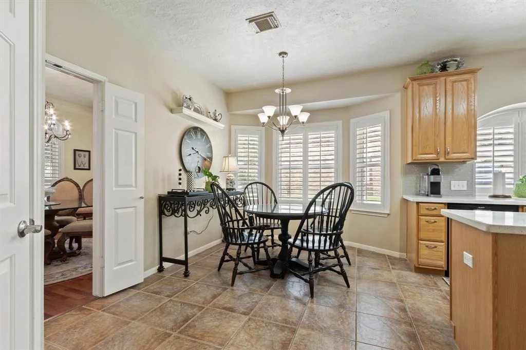 Photo of 16526 Avenfield Road