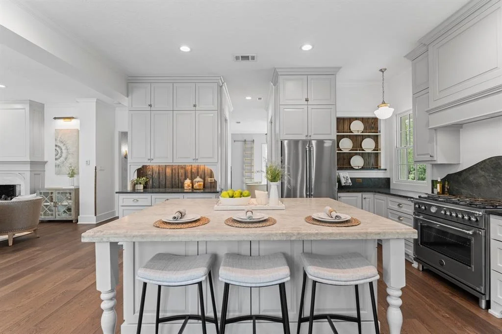 Photo of 184 W Shadowpoint Circle