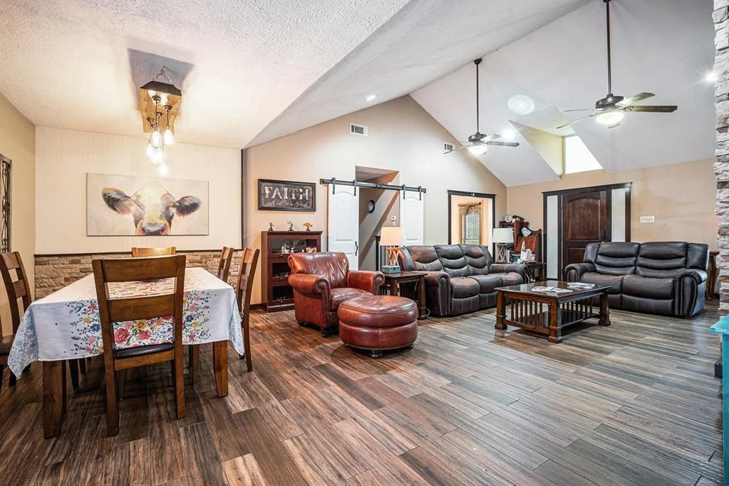 Photo of 4206 Lawrence Road