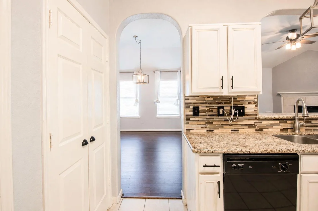 Photo of 303 Burris Park Dr Drive