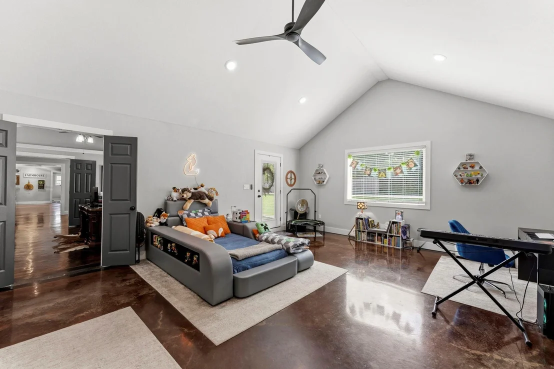 Photo of 5110 Treaschwig Road